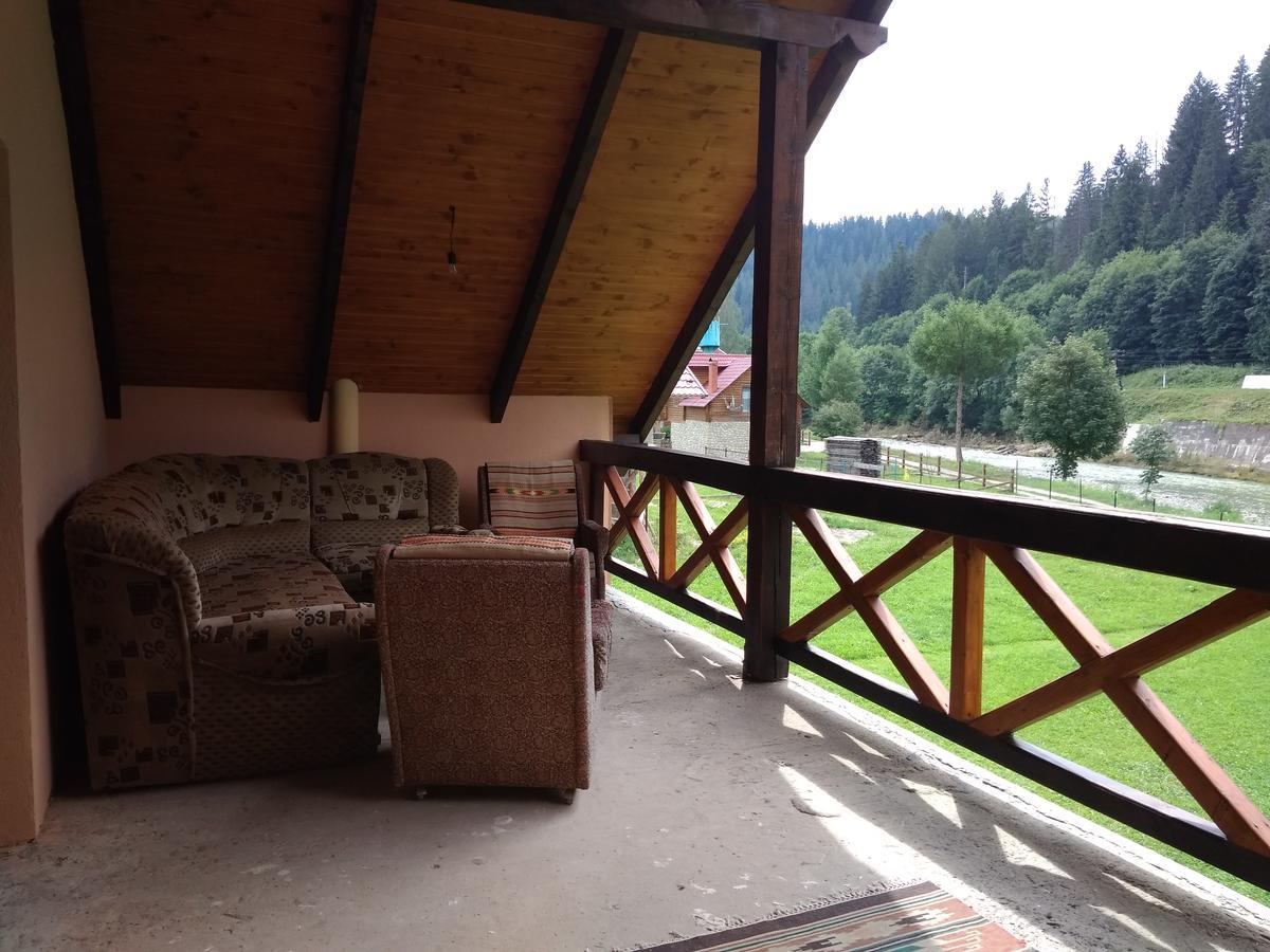 Затишок В Карпатах Villa Jaremtsje Eksteriør bilde